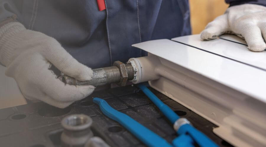 Local tankless water heater installation in Oak Park, CA